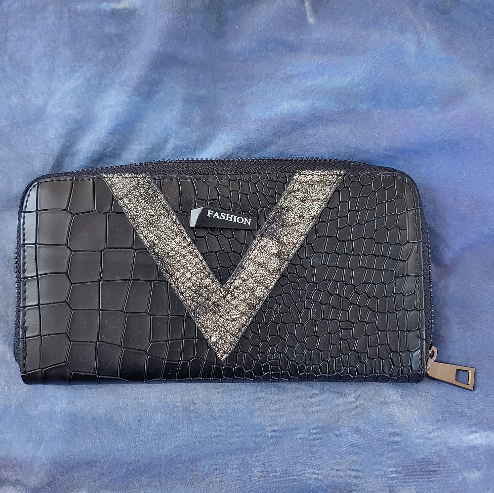 Black wallet
